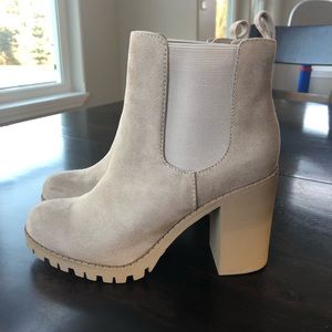 Soda Glove Ankle Boot with Lug Sole - Size 8